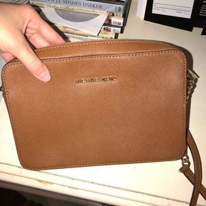 Michael Kors Jet Set Large Crossbody